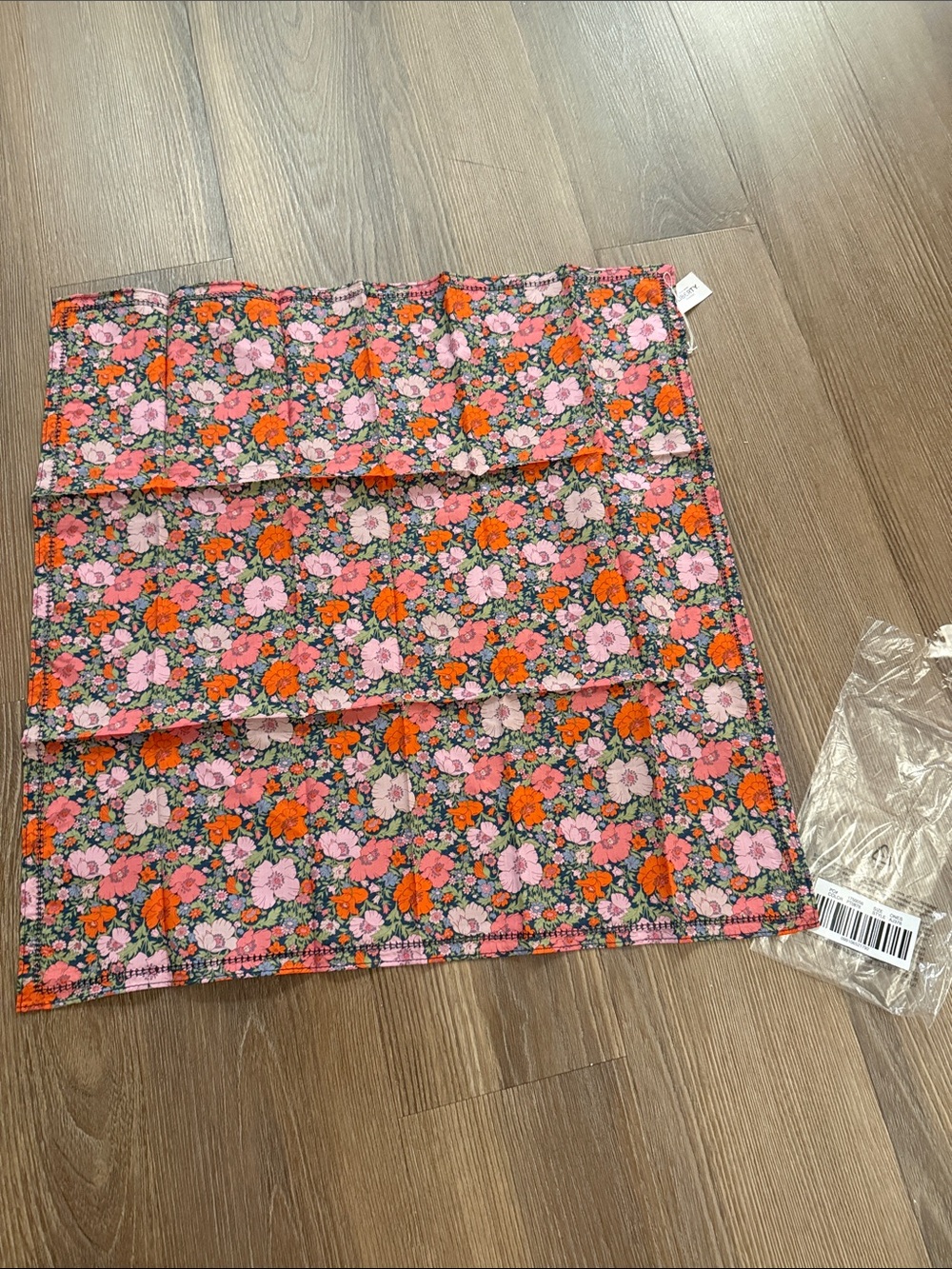 NWT J Crew x Liberty Fabrics Square Scarf in LIBERTY fabric Navy Poppy Floral